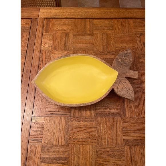 No brand Other - Wooden lemon shaped bowl with yellow inside
